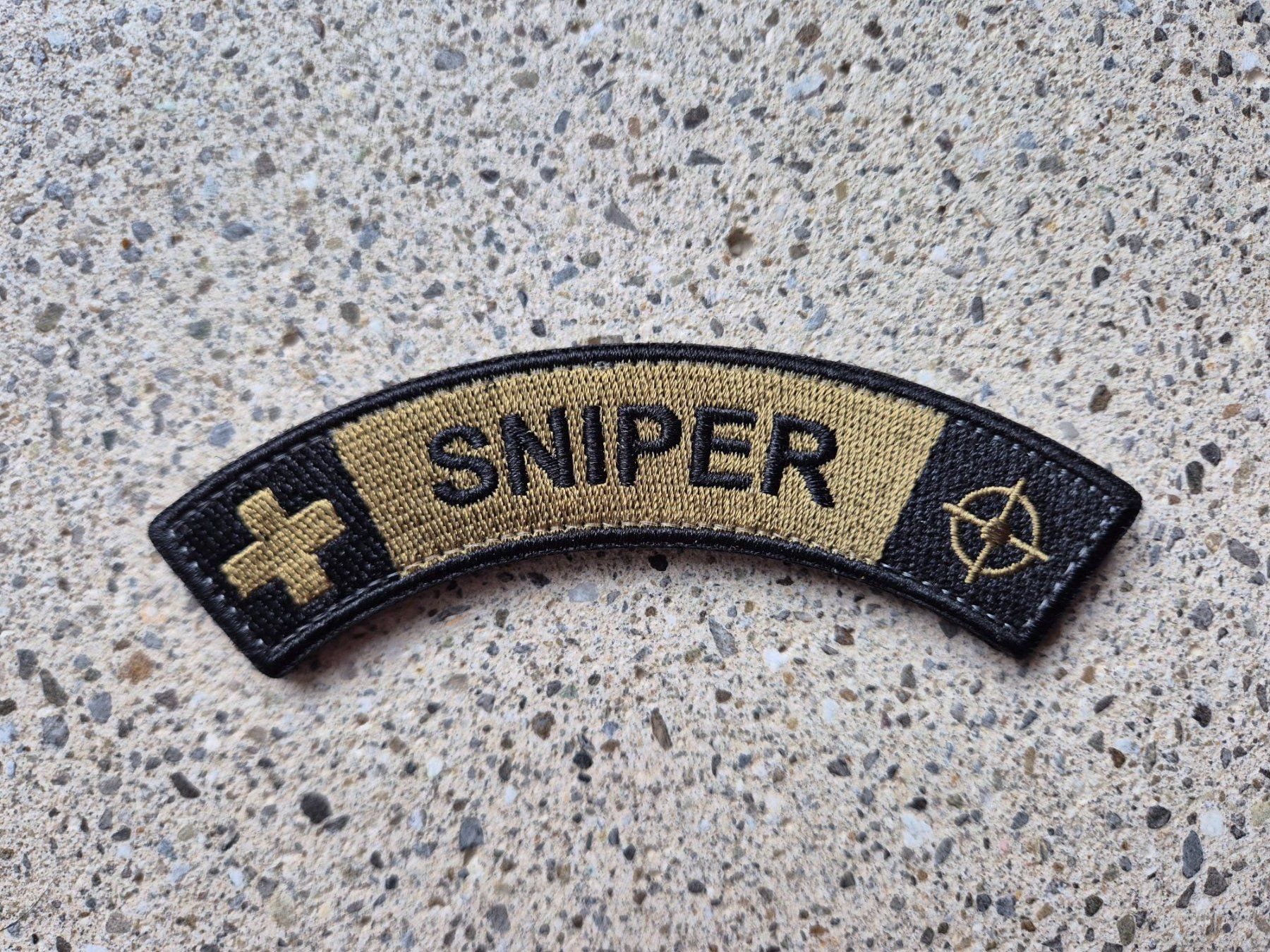 Schweizer Armee Placchette & Badge: *** Scharfschützen / Sniper Badge mit klett *** – Nuovo e nell'imballaggio originale da Riedholz venduto da fr_sIruP
