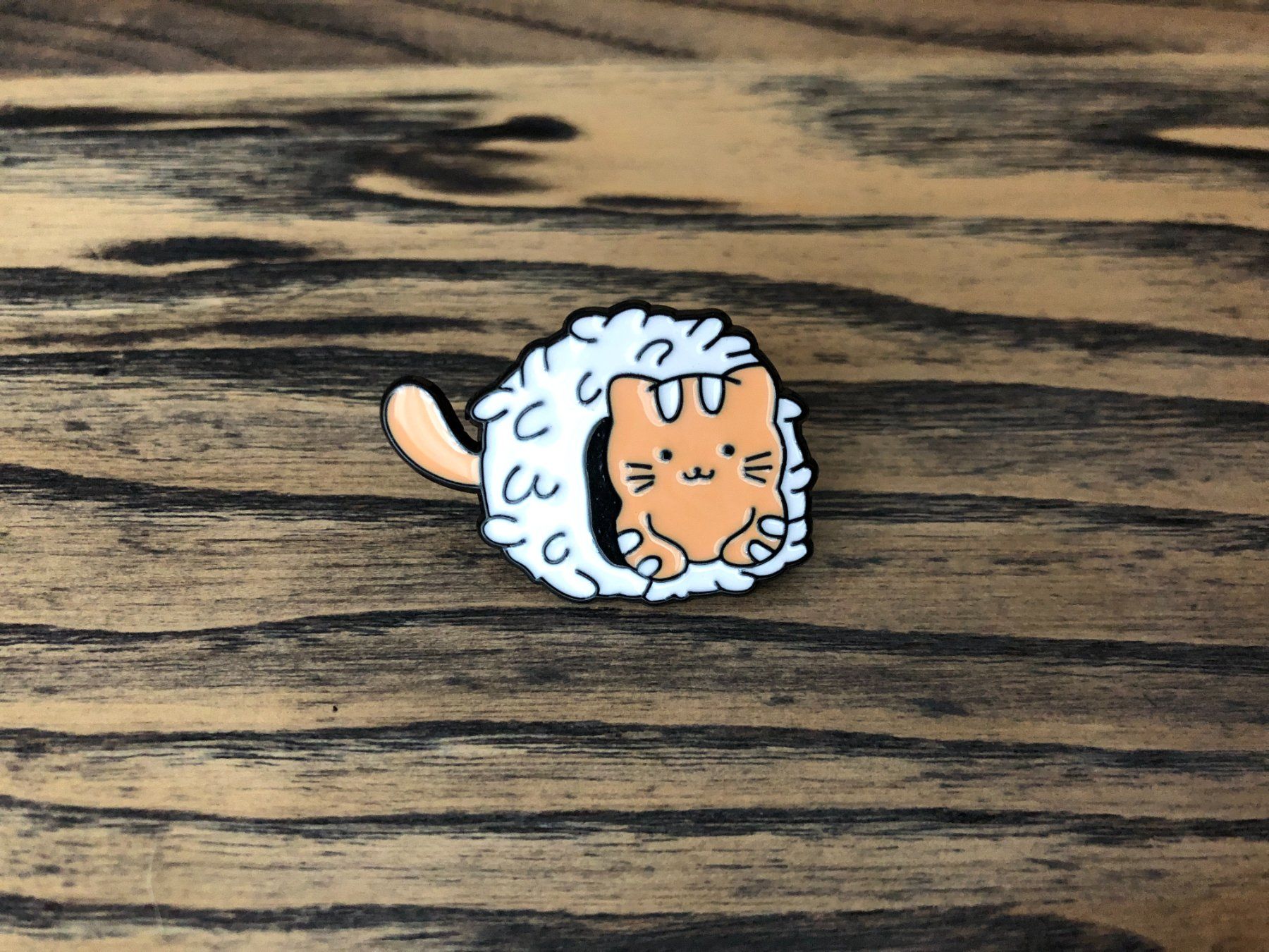 Placchette & Badge: Pin Anstecker Brosche schwarze Katze Sushi – Nuovo e nell'imballaggio originale da Berg am Irchel venduto da Zweiti_Chance