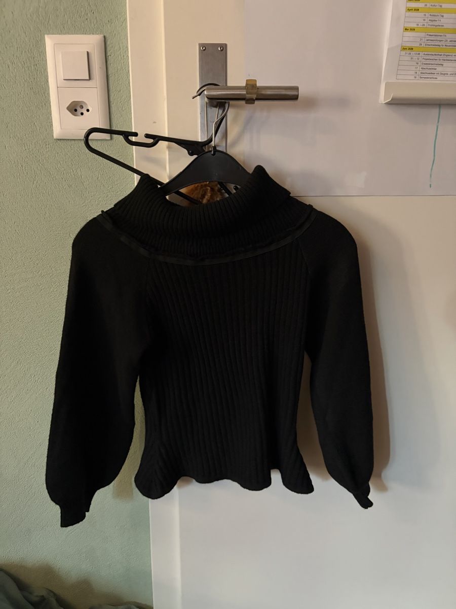 Pulls & Sweat-shirts: Pullover Schwarz Rollkragen – D'occasion à Felsberg par kianga