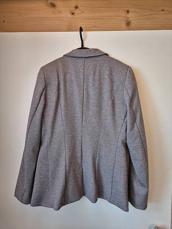 H&M Giacche: Blazer Damen Gr. 40 – Usato da Reichenbach im Kandertal venduto da sl_91 1