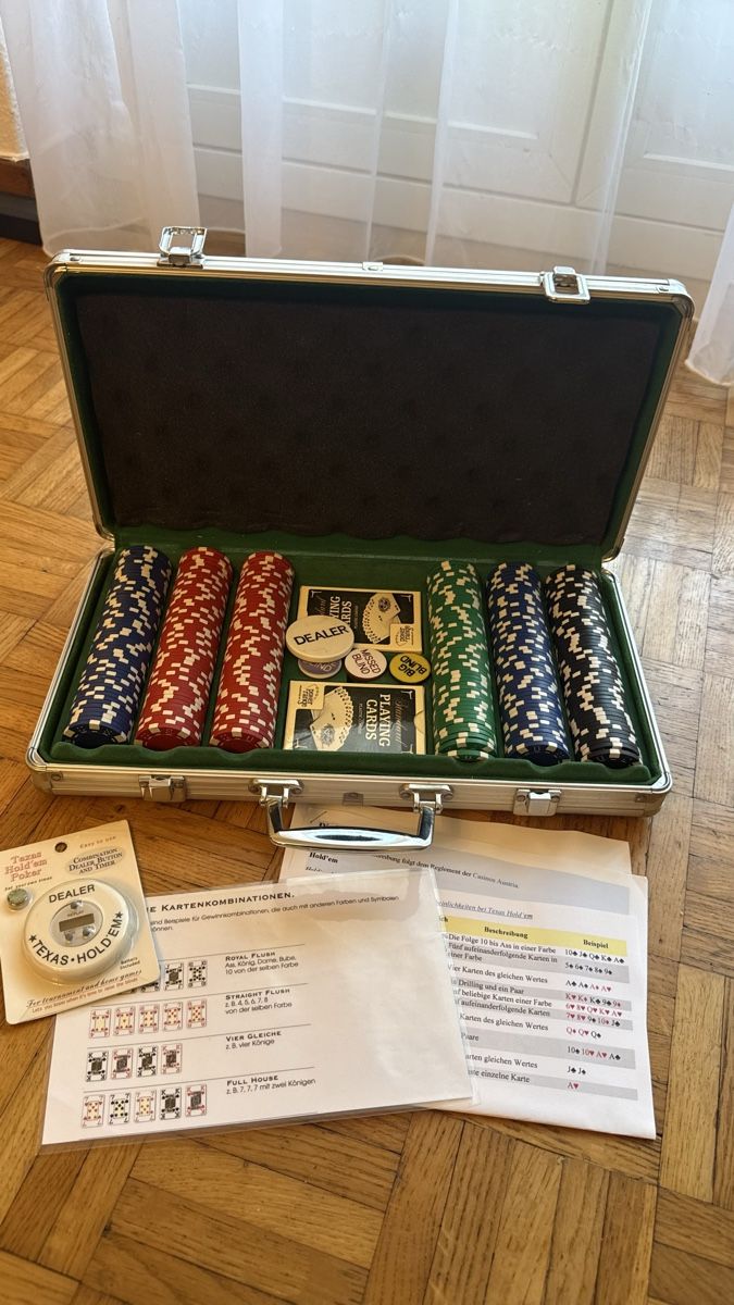 Giochi: Pokerset Koffer mit Chips und Karten – Usato da Zürich venduto da Gabiii