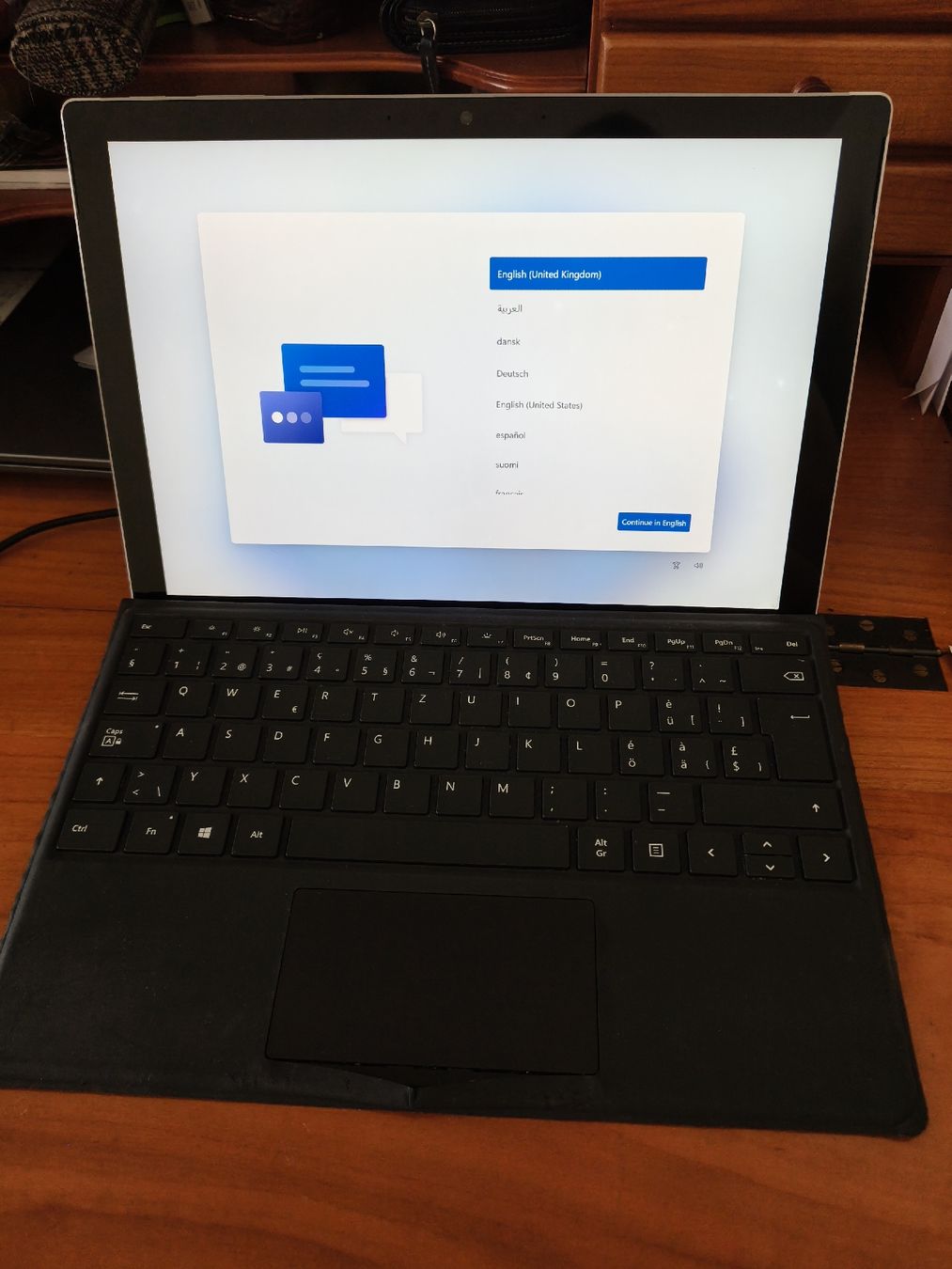 Microsoft Tablet PC: Microsoft Surface Pro 1960 128GB Tablet mit Tastatur – Usato da Basel venduto da you03