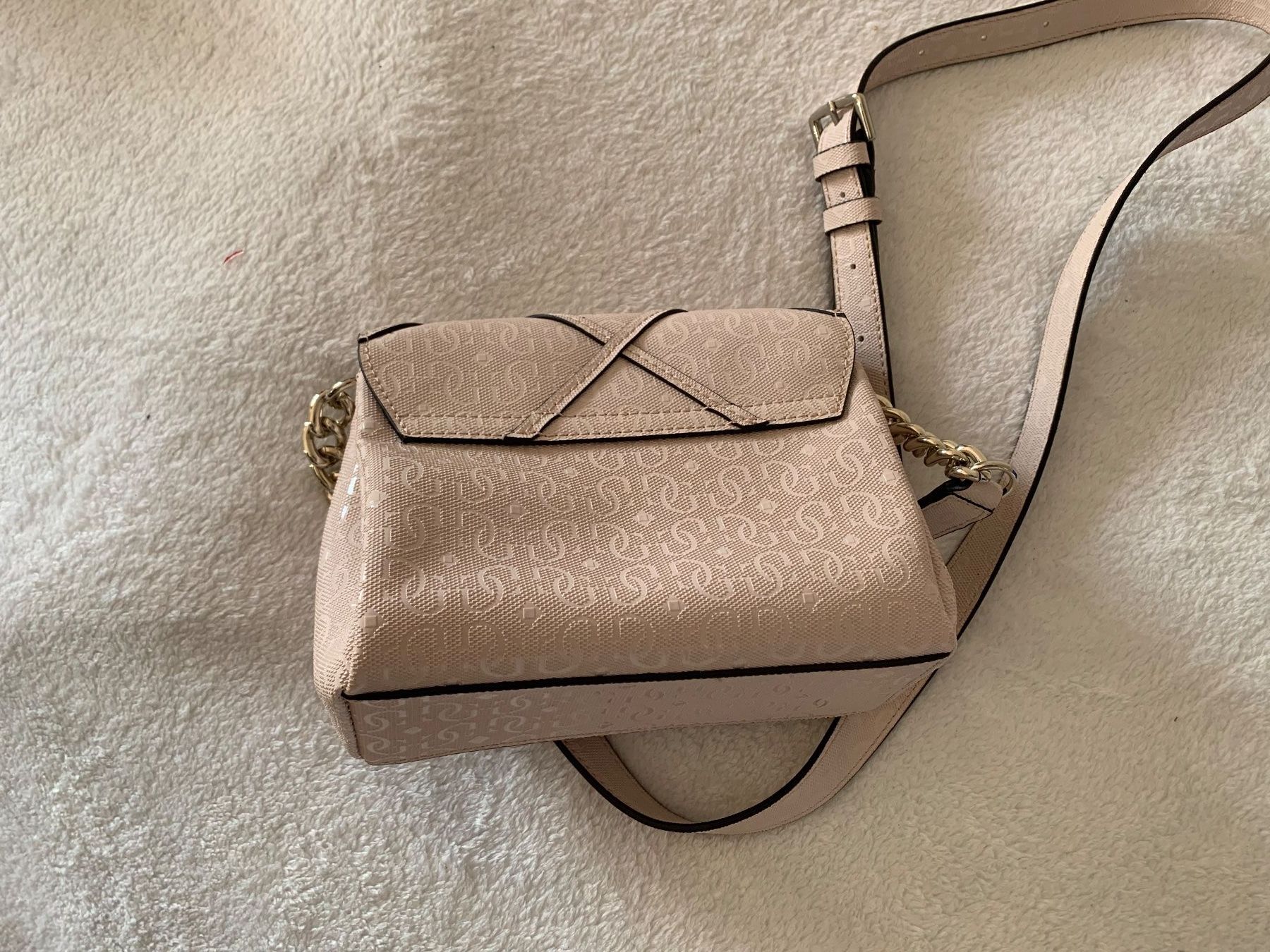 Guess Borse da donna: Guess Handtasche – Usato da Bubendorf venduto da alfaspyder01 1