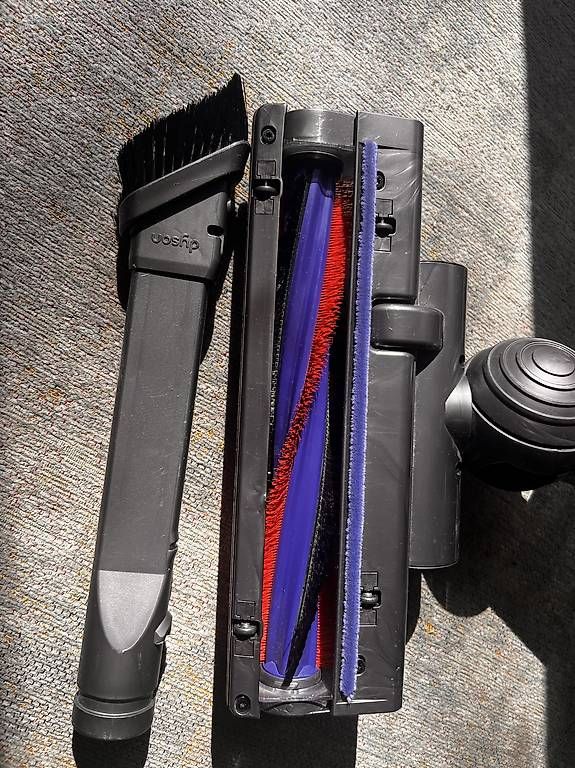 Staubsauger & Zubehör: Dyson Spezielbodendüsen  – Gebraucht aus Pratteln von Luxus.Fee 2