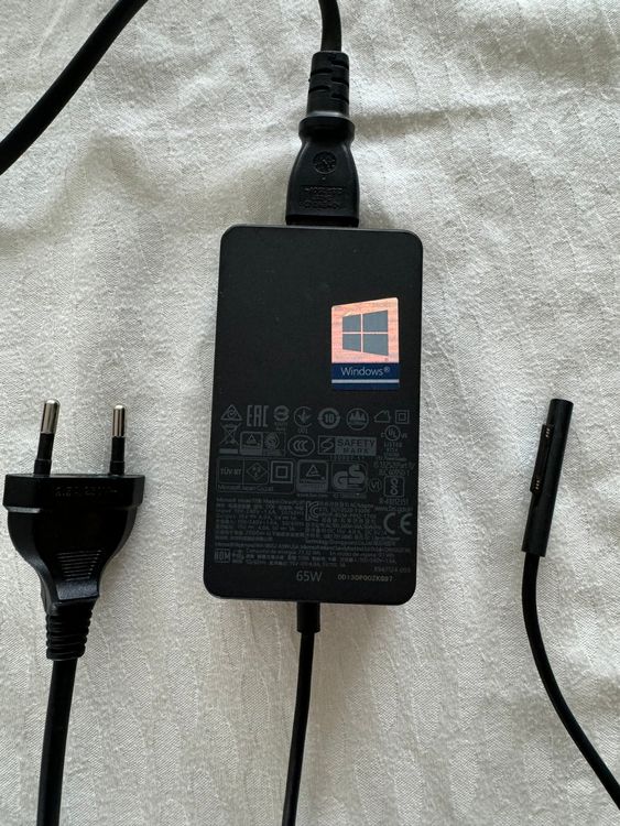 Surface-Netzteile Model 1706 (Gratisversand) (Gebraucht) in Widen für ...