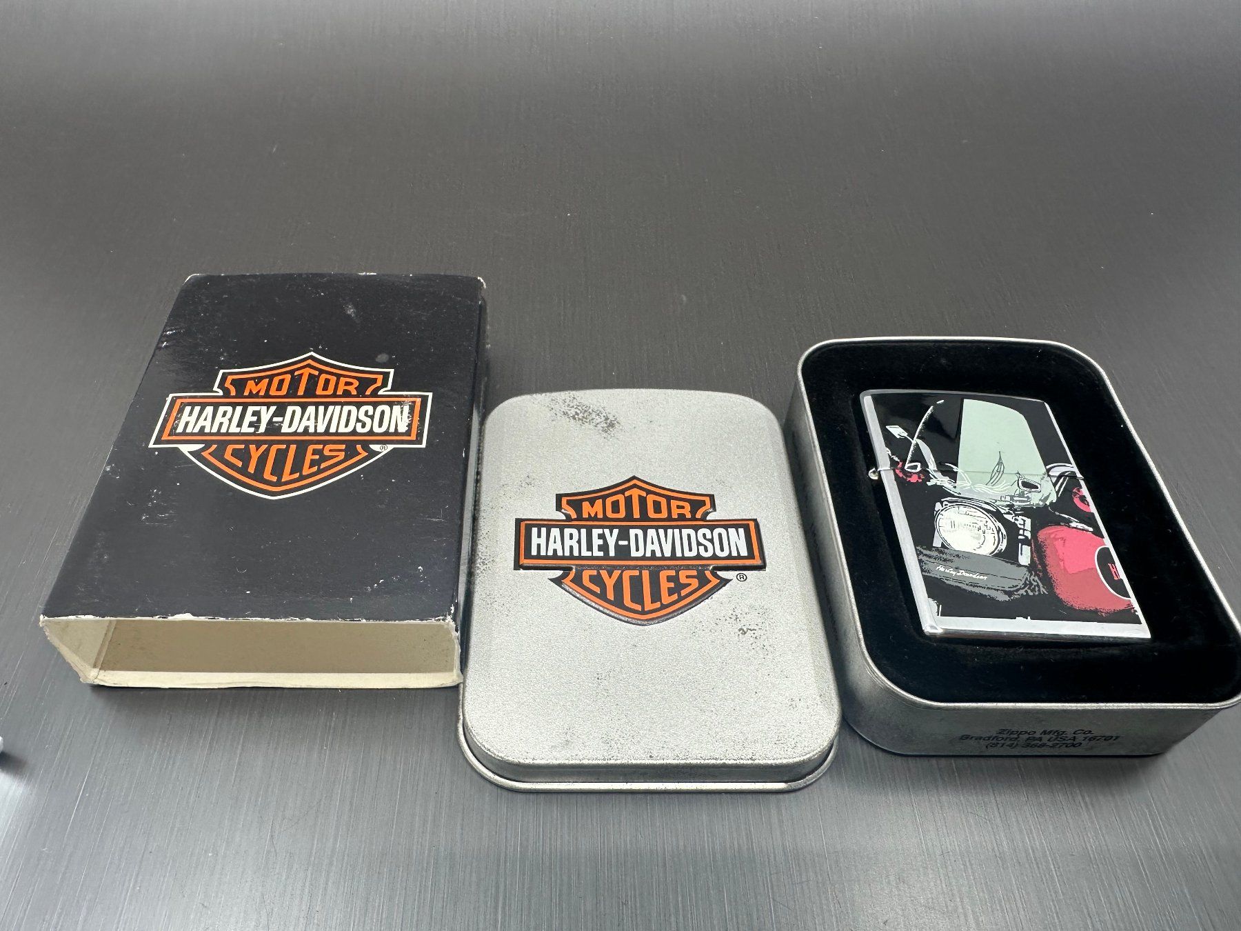 Zippo Accendini: Zippo Harley Davidson, 250HD H264 Windshield – Nuovo (secondo la descrizione) da Arisdorf venduto da Liquidus 4