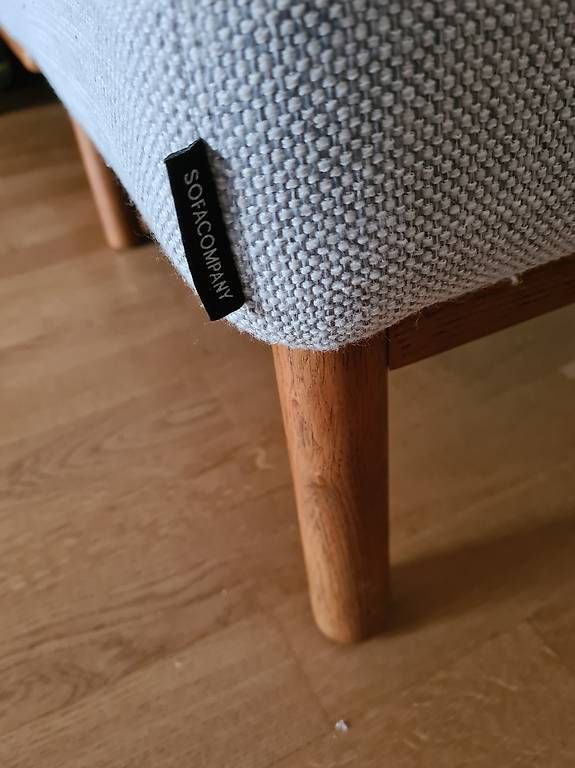 Sofacompany Divani: Wunderschönes Sofa Vilmar mit Fusshocker von SofaCompany – Usato da Bern venduto da FRG-EAST 4