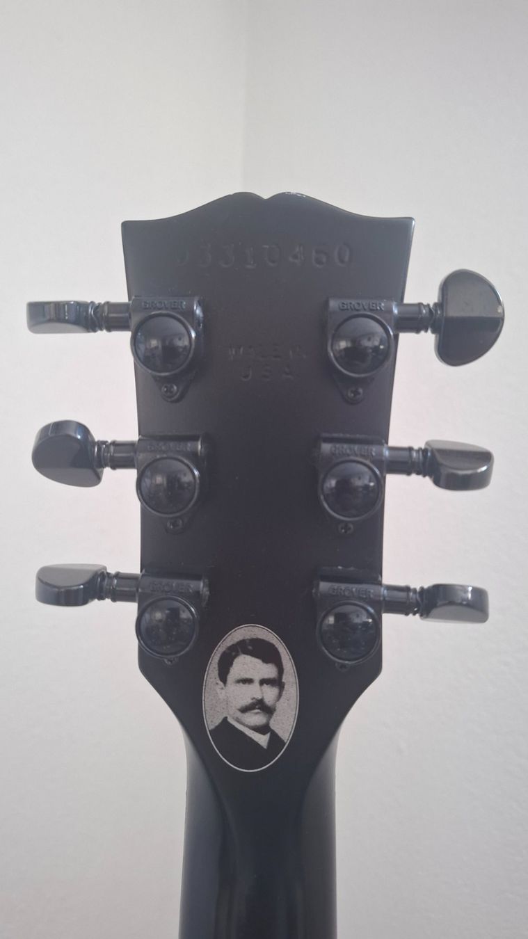 Gibson Musikinstrumente: Gibson Les Paul Studio Gothic - Year 2000 – With Case – Gebraucht aus Zumikon von marmite99 3