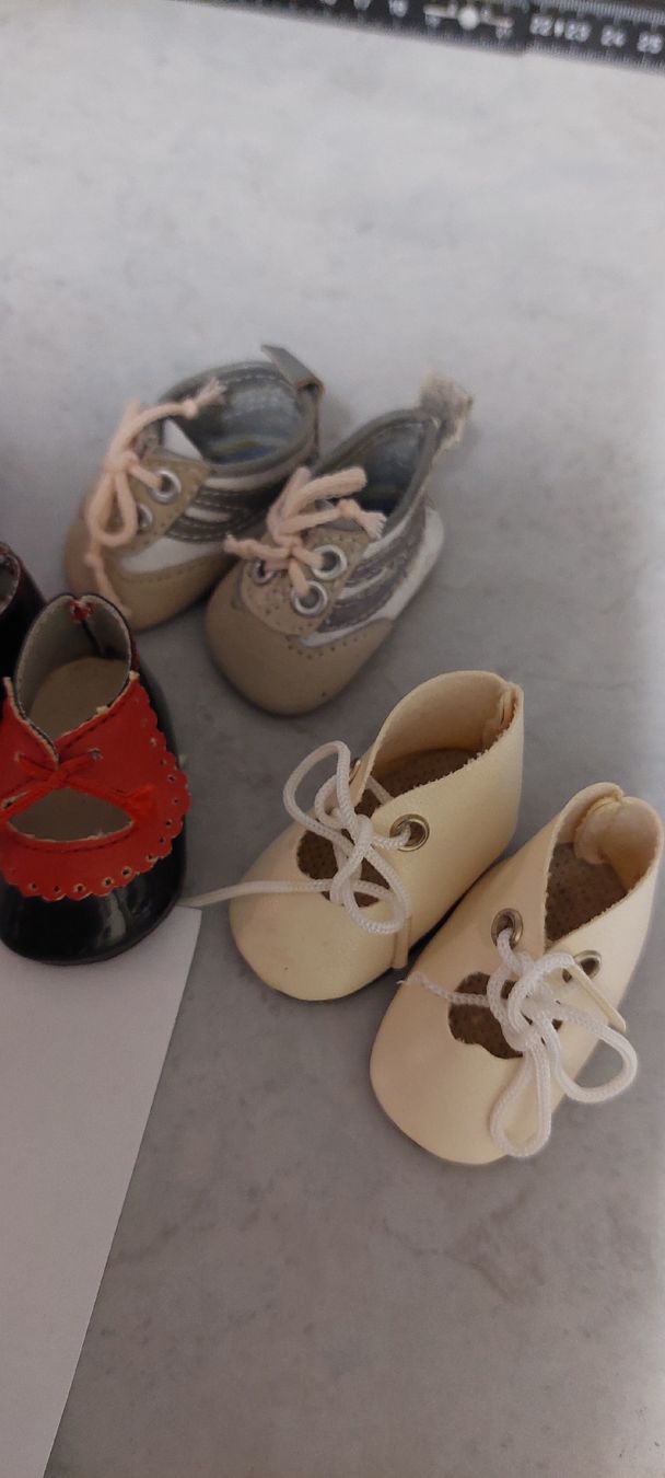 Puppen: 5Paar Puppenschuhe  – Gebraucht aus Muri AG von nindo1 3