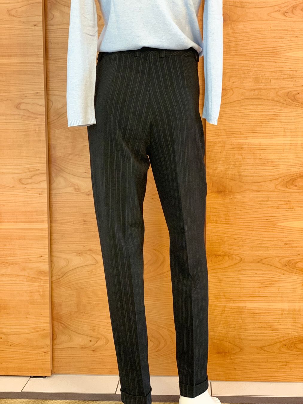 Hosen: Gestreifte Damen Business Hose – Gebraucht aus Unterägeri von Jr61 3