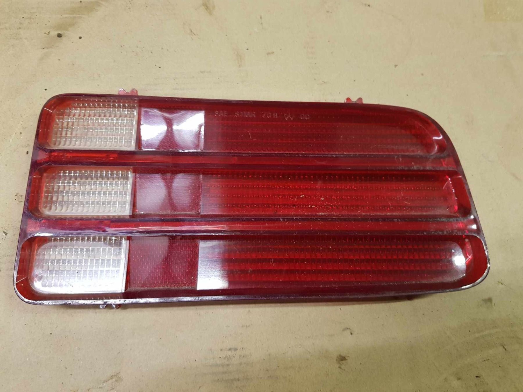 Tutti pezzi di ricambio auto: 1970 Cuda Barracuda Rücklichtglas – Nuovo (secondo la descrizione) da Niedergösgen venduto da usc_8qc6