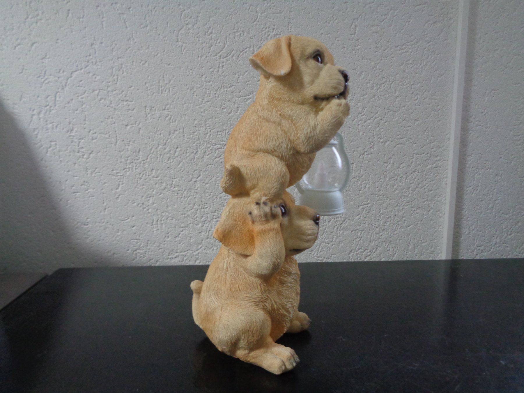 Figuren: Labrador Welpen mit Laterne (24 cm) – Neu und originalverpackt aus Langenbruck von Gumsi 2