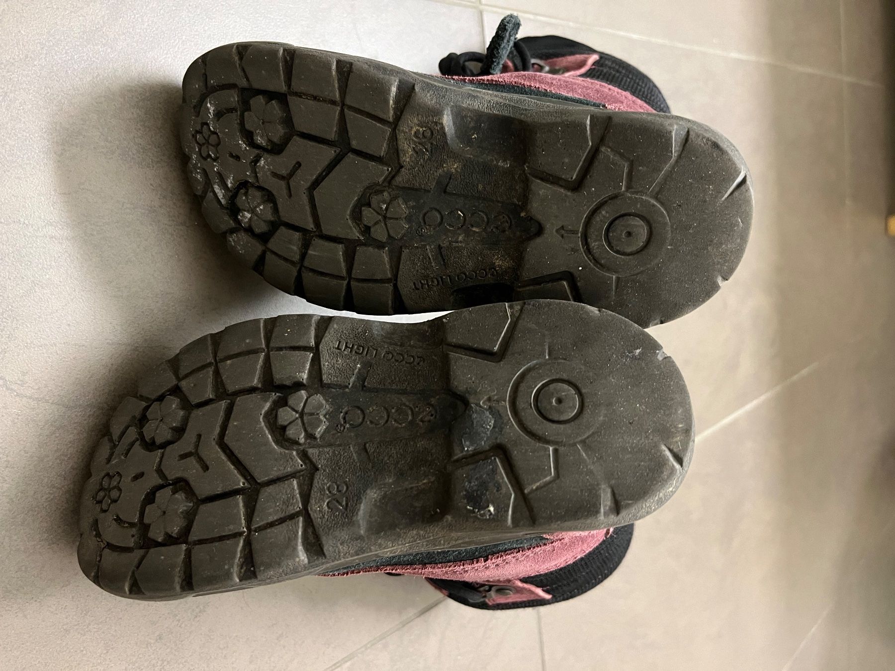 Ecco Scarpe per ragazzi: Ecco Winterstiefel Gr 28 – Usato da Zürich venduto da Gabi_78 1