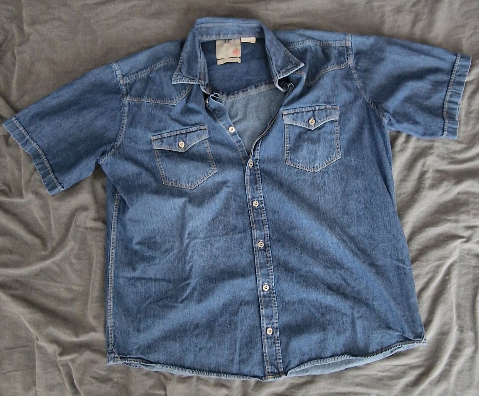 Camicie: Jeanshemd kurzarm – Usato da St. Gallen venduto da Riccardo_9200