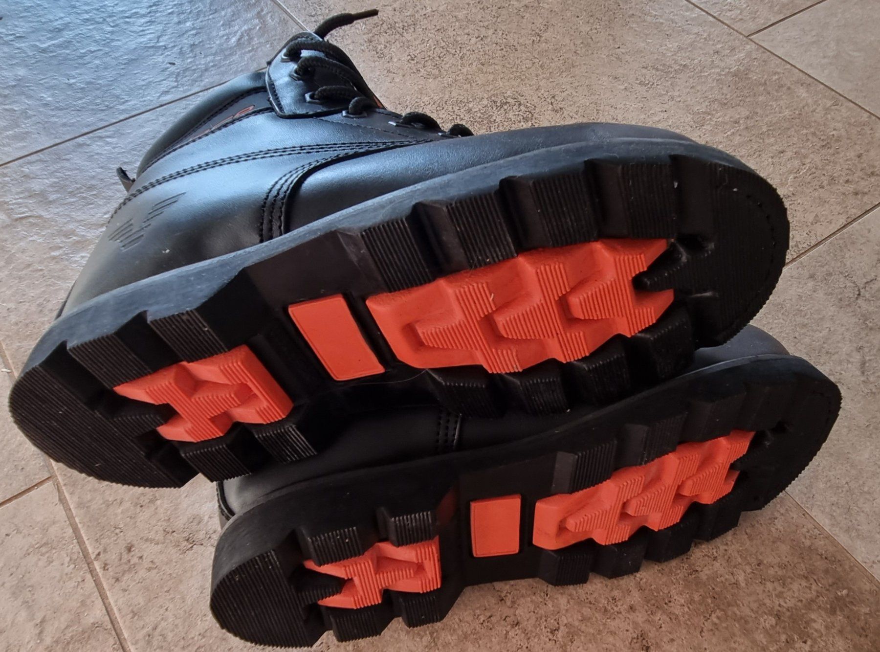 Chaussures hommes: Arbeitsschuhe Volare gr.39 – Neuf (Voir description) à Grossdietwil par GNOM313 3