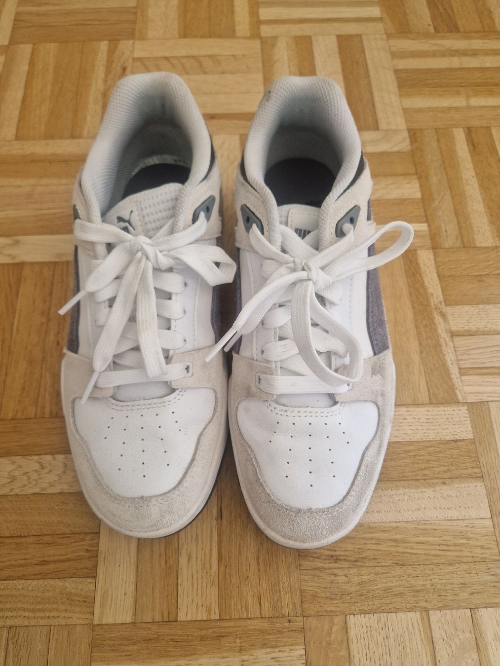 Puma Scarpe da uomo: Basket PUMA, blanche et grise, taille 40. – Usato da Thônex venduto da cgr_rm6p