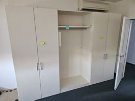 Kleiderschrank Büro inkl. Schlüsselkassette