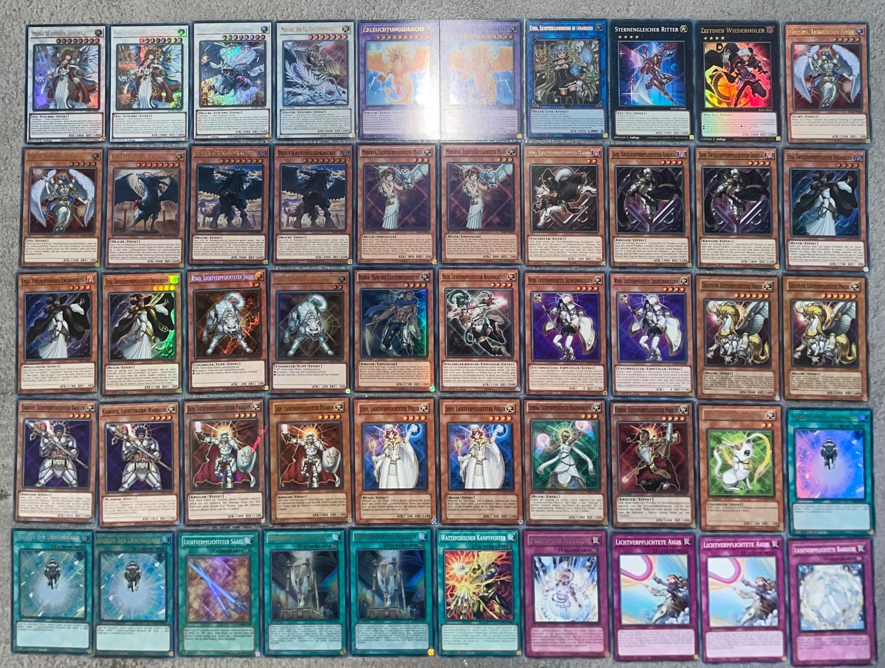 Yugioh Carte collezionabili: YuGiOh Lichtverpflichteter Deck! – Nuovo (secondo la descrizione) da Altstätten SG venduto da ChangeMaker