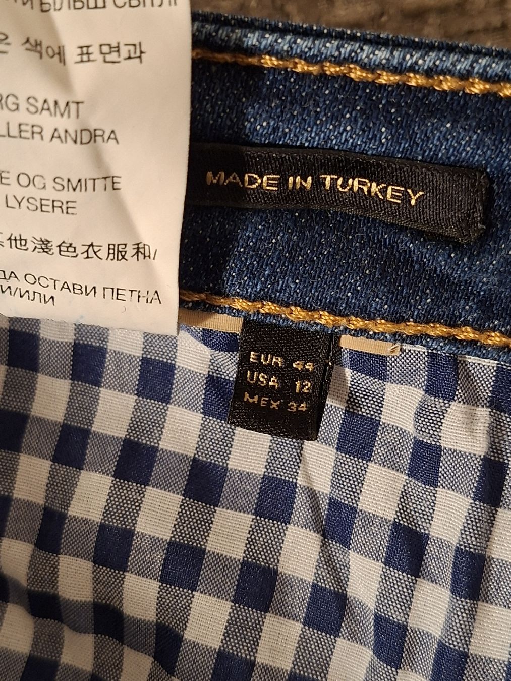 Massimo Dutti Jeans: Massimo Dutti Jeans - EUR 44 - Excellent Condition! – Usato da Zürich venduto da oli_p8cc 2
