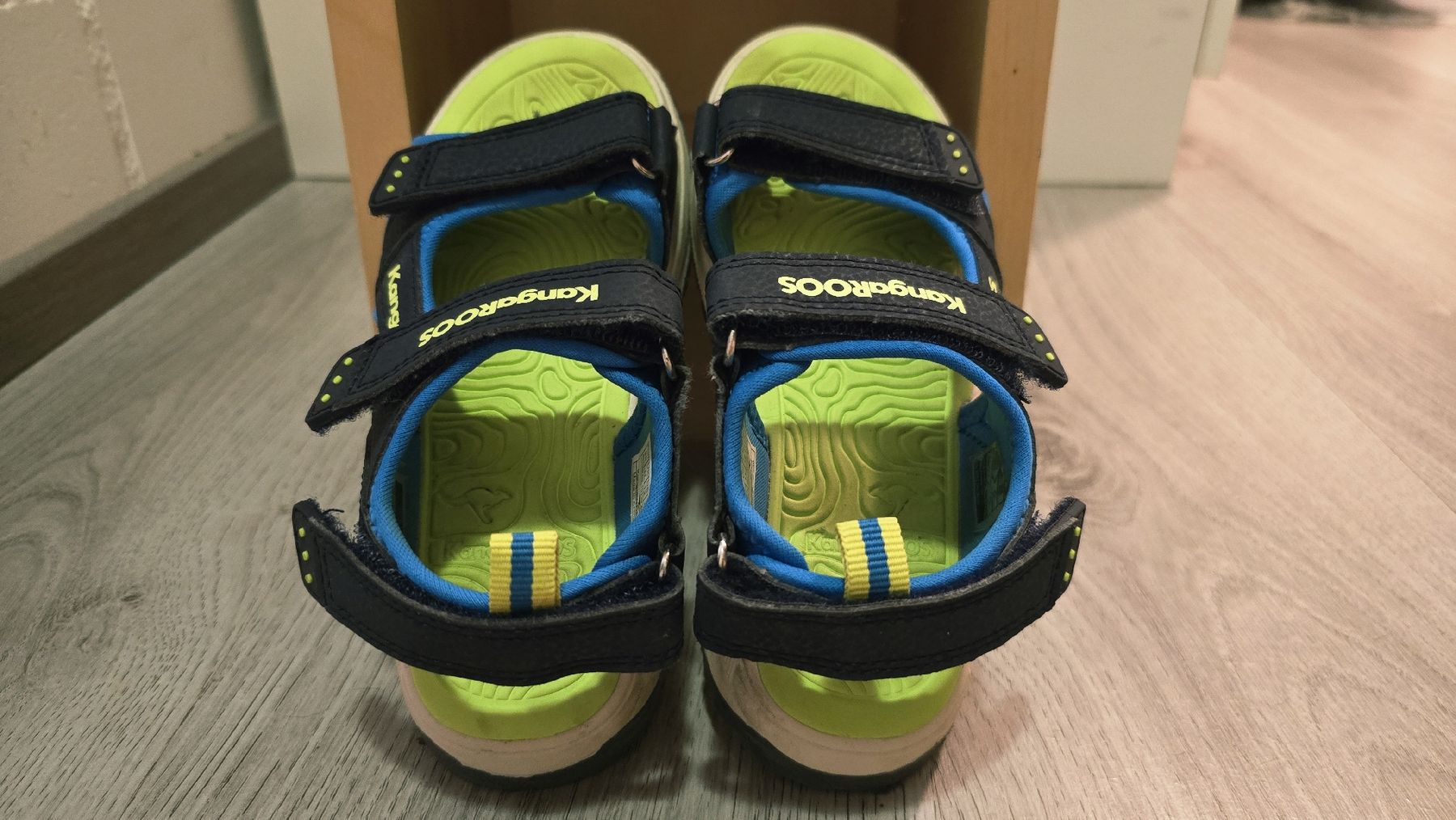 Scarpe per ragazzi: Sandalen KangaROOS gr. 29  – Usato da Wängi venduto da tamaso11 1