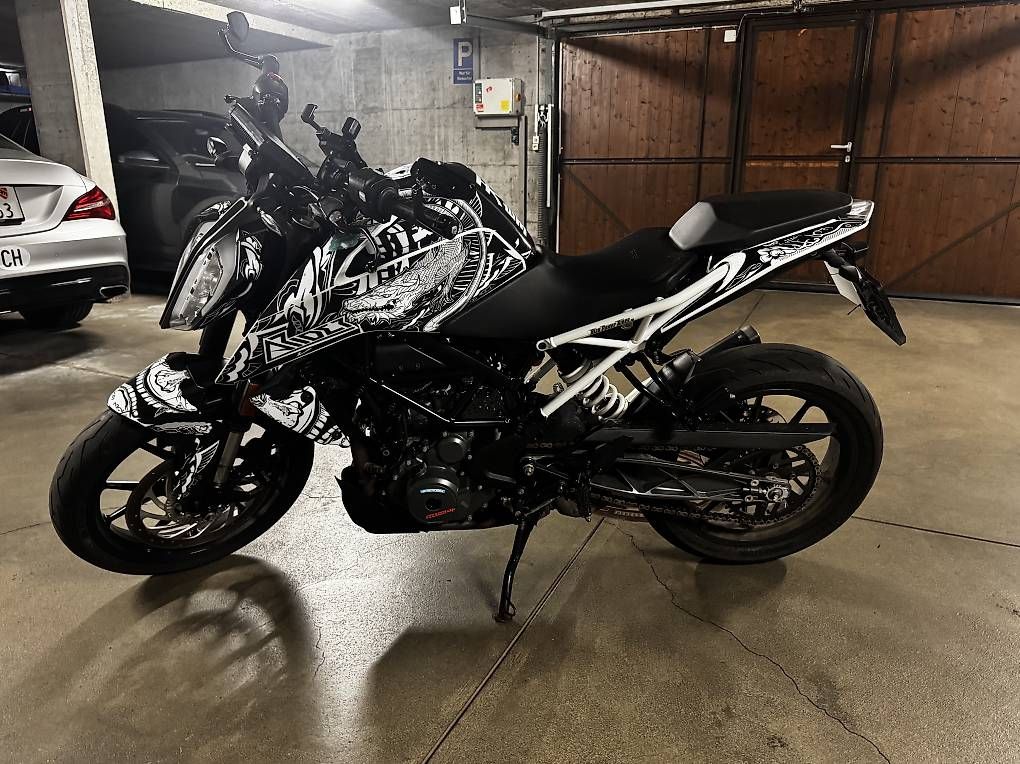 KTM Strada: KTM Duke 390 mit 22489 – Usato da Bäriswil BE venduto da CactusJack_00