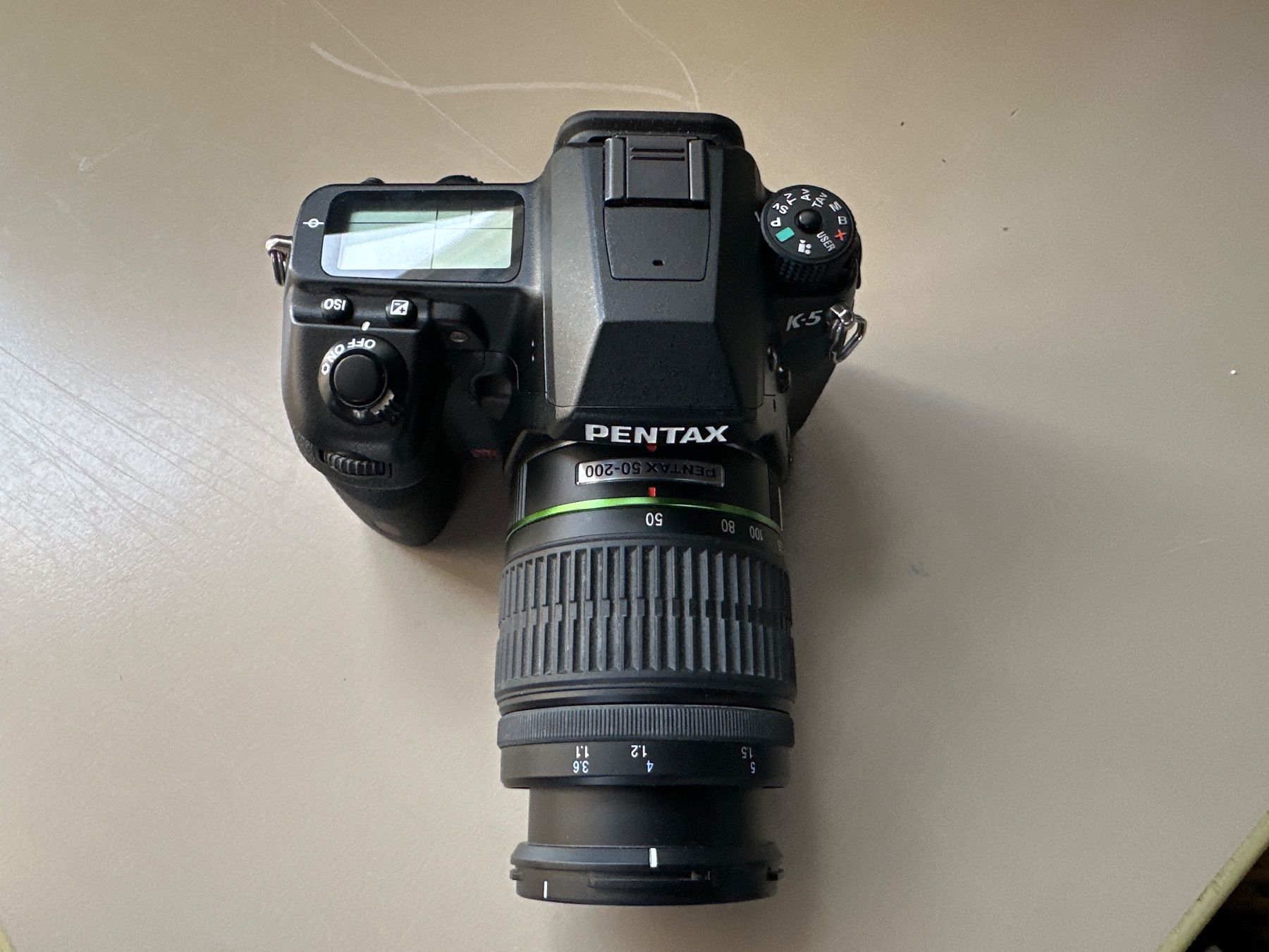 Pentax Fotocamera: Pentax K5 Mit Zoom 50-200mm – Usato da Brügg BE venduto da TSP02 1