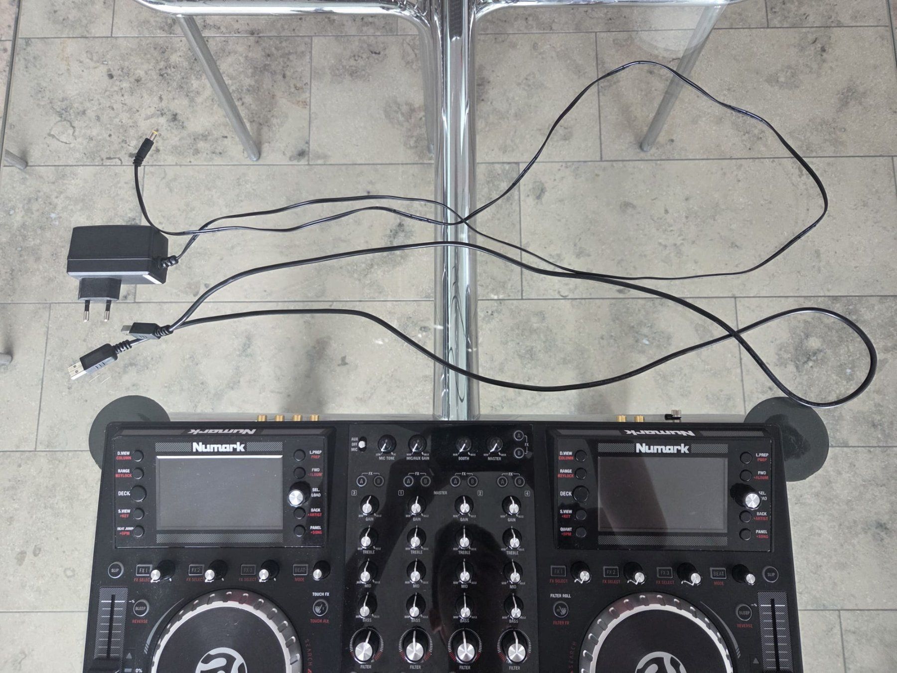 Numark Console di mixaggio: Numark NVII Dj Controller – Usato da Subingen venduto da Larsgi 3