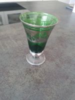 Kelch Glas gruen mit Silberrand alt Vase 15cm