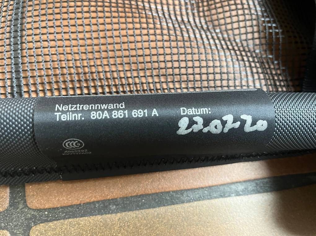 Autres accessoires p. véhicule: Netztrennwand Audi – D'occasion à Halden par asc_svq6 3