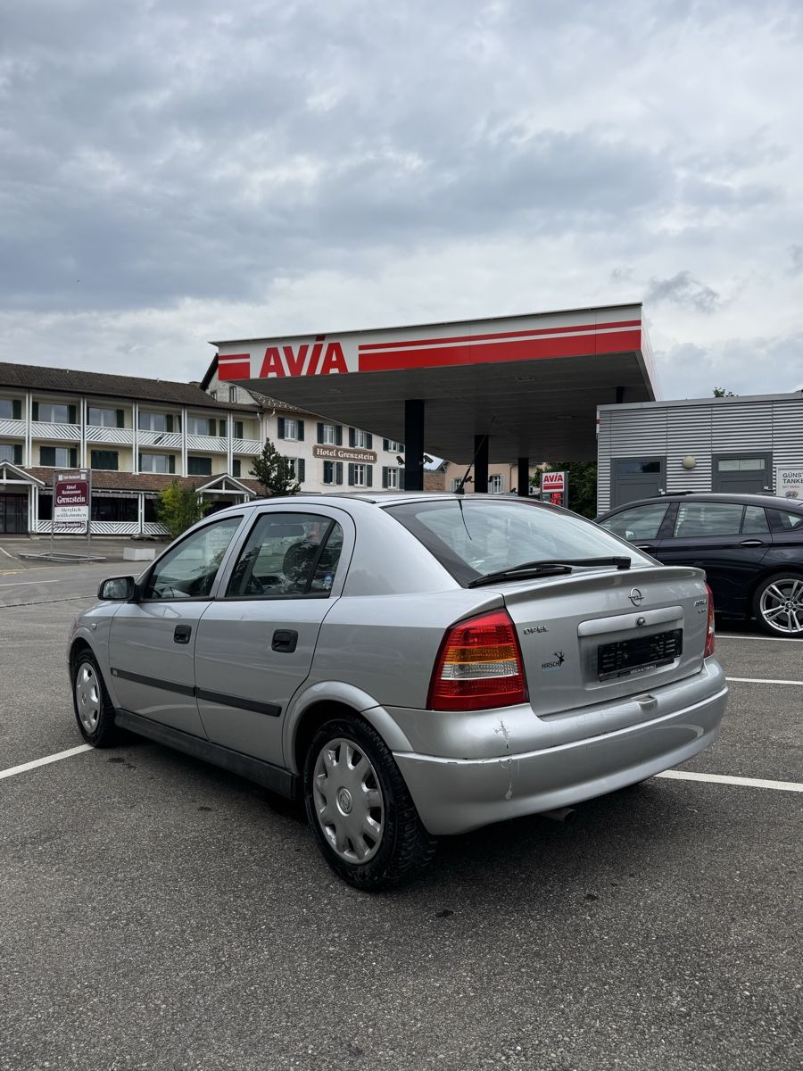Opel Automobili: AB 1.- Opel Astra Automat 83000KM – Usato da Stein am Rhein venduto da kocka322 3
