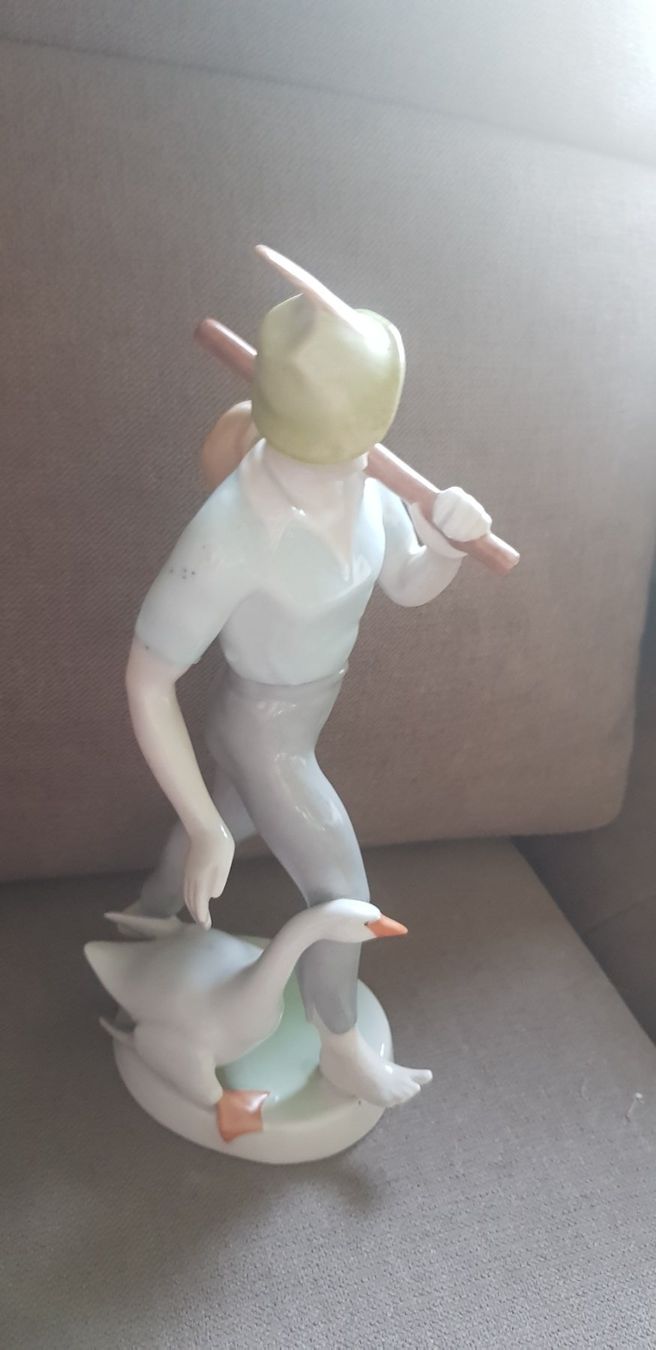 Statuette: Porzellan Figur Mann mit Gans – Usato da Gutenswil venduto da ghekko88 2