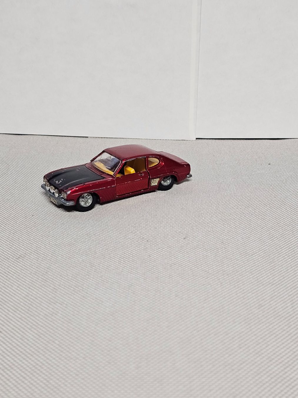 Dinky Toys Modellini d'auto: Dinky Ford Capri – Usato da Starrkirch-Wil venduto da easygo13