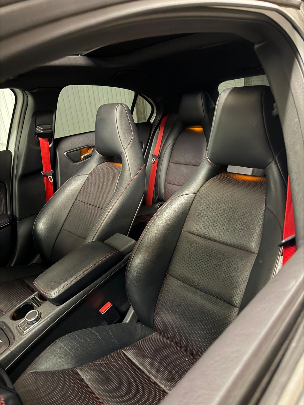 Mercedes-Benz Automobili: mercedes a250 sport – Usato da Collombey venduto da vul_n8km 3