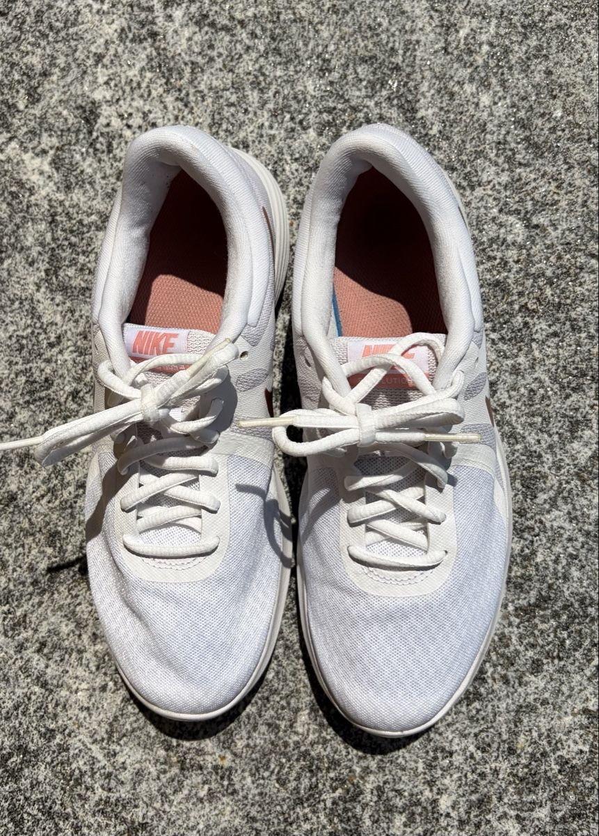 Nike Scarpe da donna: Nike Revolution 4 Damenschuhe gr.40  – Usato da Maggia venduto da johannaf01 1