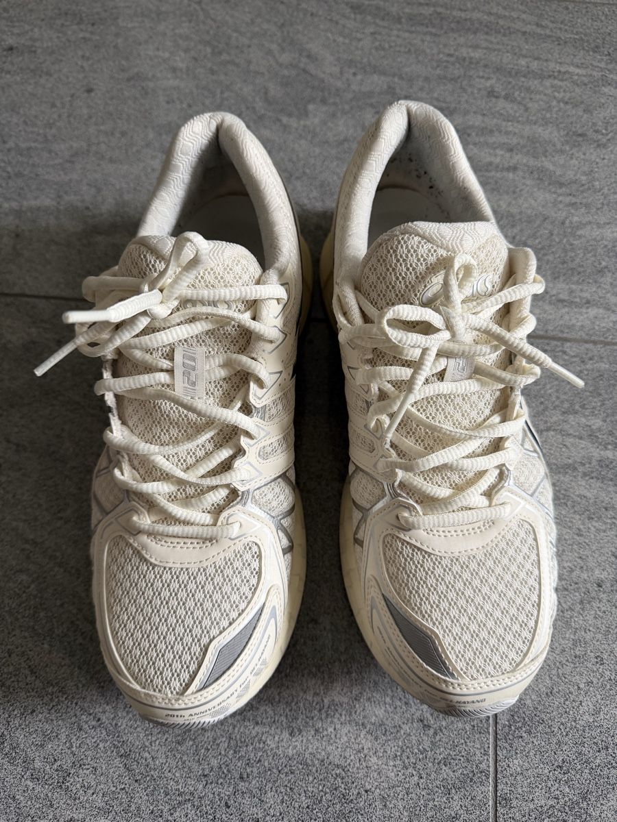 Asics Chaussures hommes: Asics Gel Kayano 20 / Cream – D'occasion à Schöftland par 160grams 1