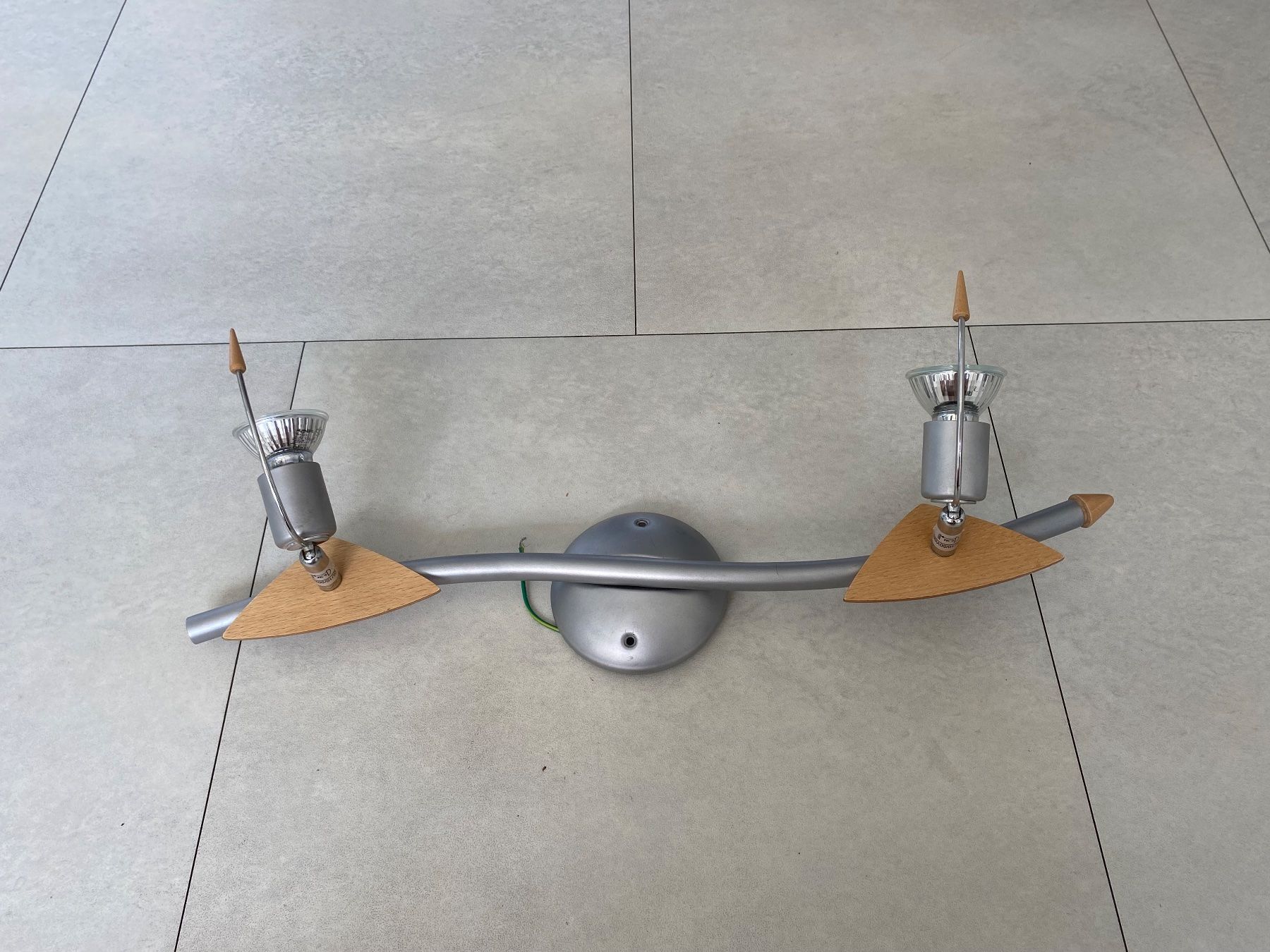 Lampadari & plafoniere: Lampe inkl 2 Halogenbirnen - Gebraucht jedoch funktioniert e – Usato da Spreitenbach venduto da Brockiland-Flohmarkt