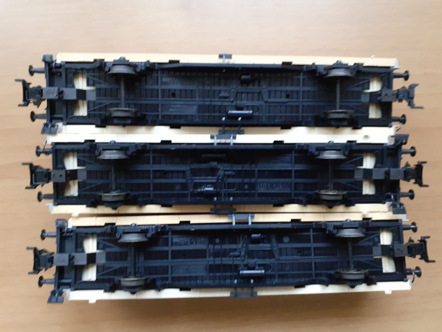 Märklin Modelleisenbahnen: 3 Märklin-Bierwagen  H0 – Gebraucht aus Arbedo von aladino666 2