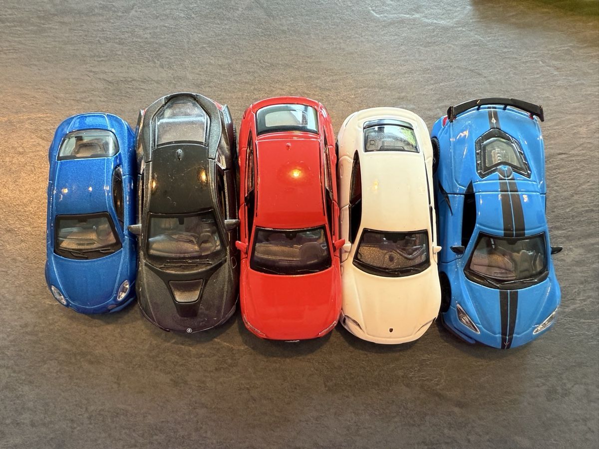 Giocattoli: 5 x Spielzeugauto – Usato da Widnau venduto da Nadl
