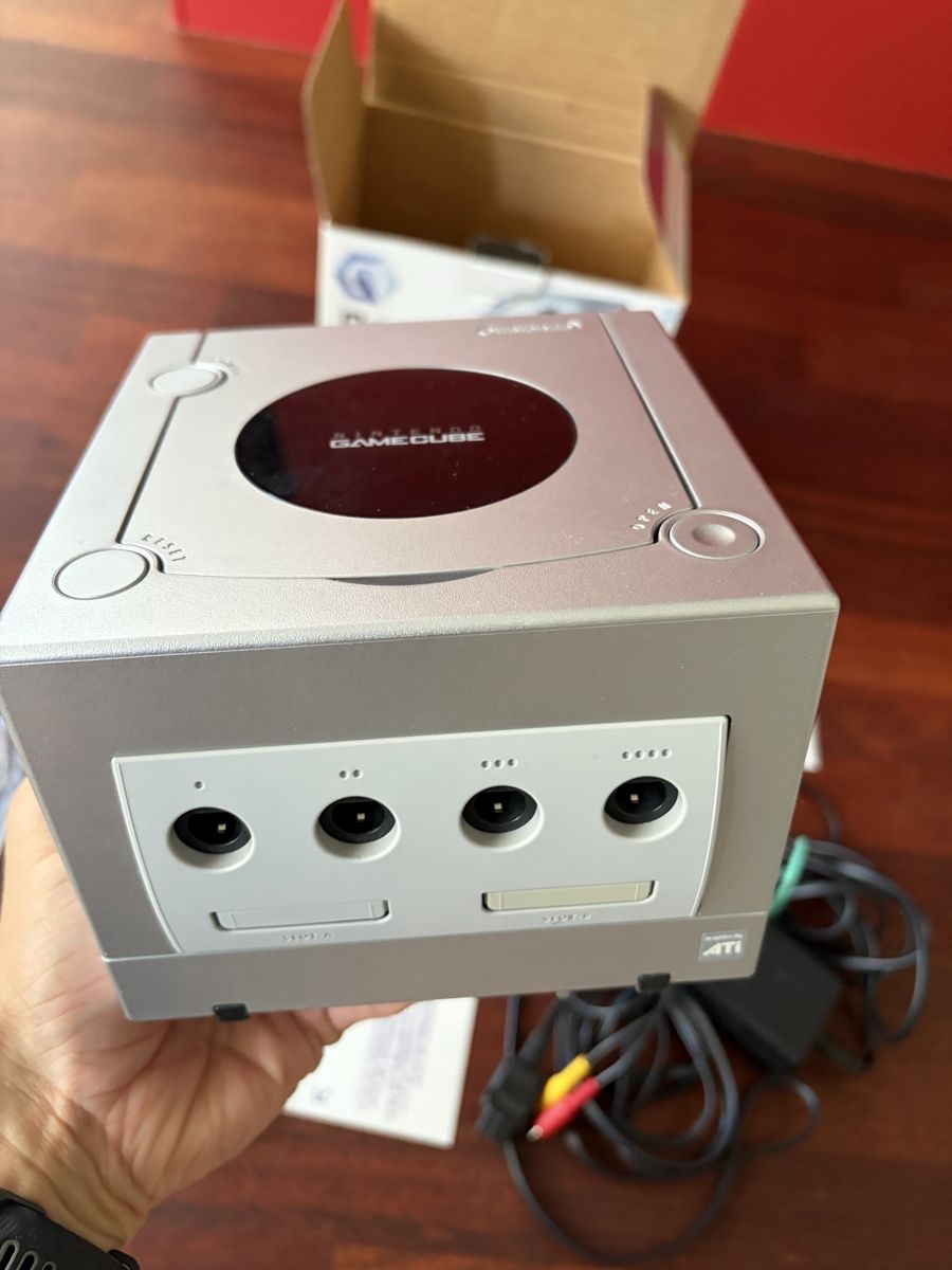Nintendo Console: Gamecube - Limited Edition Platinum - OVP - Top Zustand – Usato da Baden venduto da tob_t8gw 3