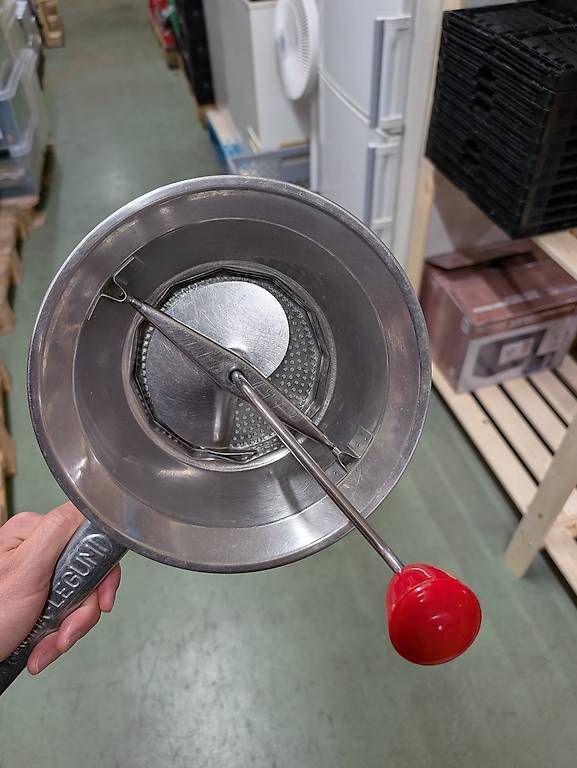 Elettrodomestici da cucina: Passiermühle - Mechanisch, Zeitlos, Robust – Usato da Zürich venduto da IT_CAT 2