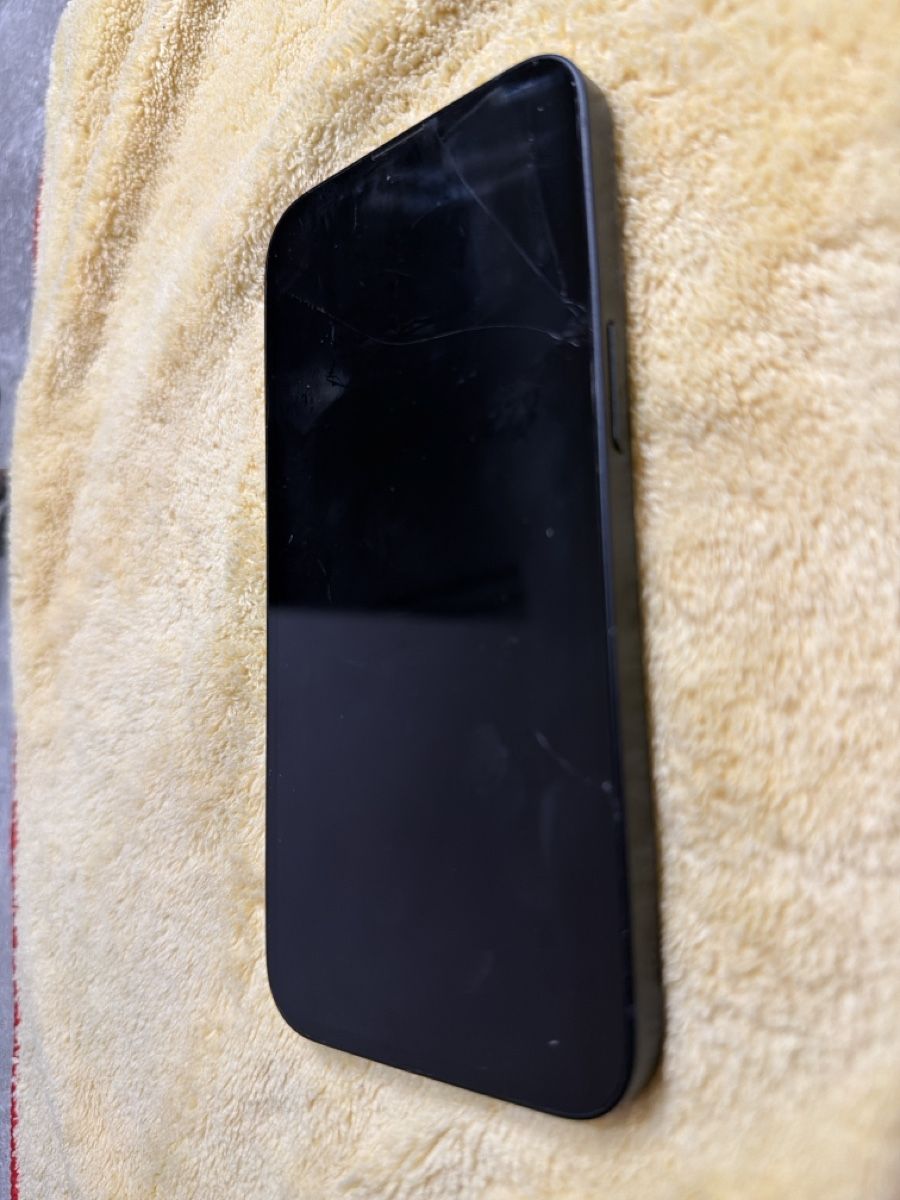 Apple Telefoni cellulari / Smartphones: iPhone 14 / Dunkelblau / H29 – Difettoso da Arbon venduto da BaX_94