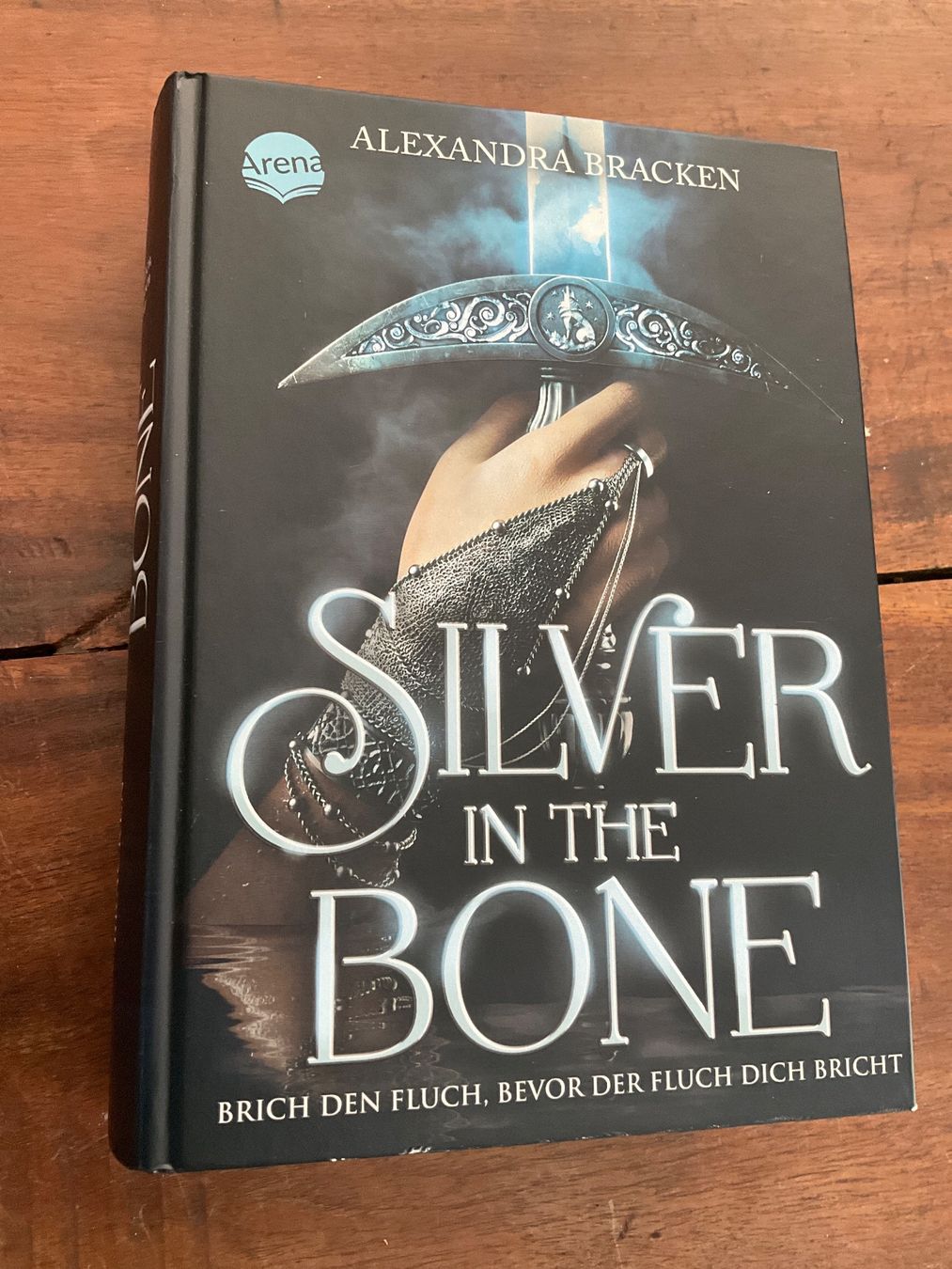 Libri: Alexandra Bracken - Silver in the Bone - Buch – Usato da Avenches venduto da Lactobacille