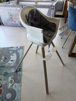 Maxi-Cosi High Chair (Hochstuhl) with Grey Cushion