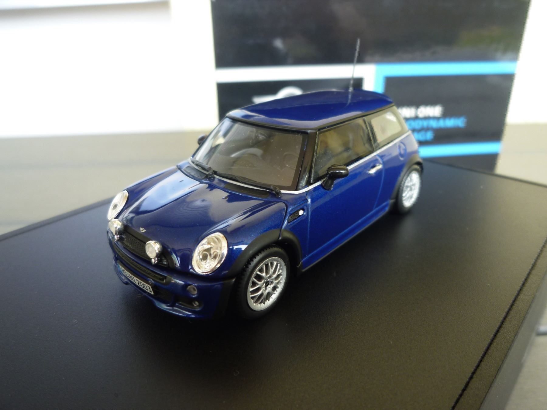 Minichamps Modellini d'auto: Mini One Aerodynamic Package – Nuovo e nell'imballaggio originale da Flawil venduto da Imperiosud 5