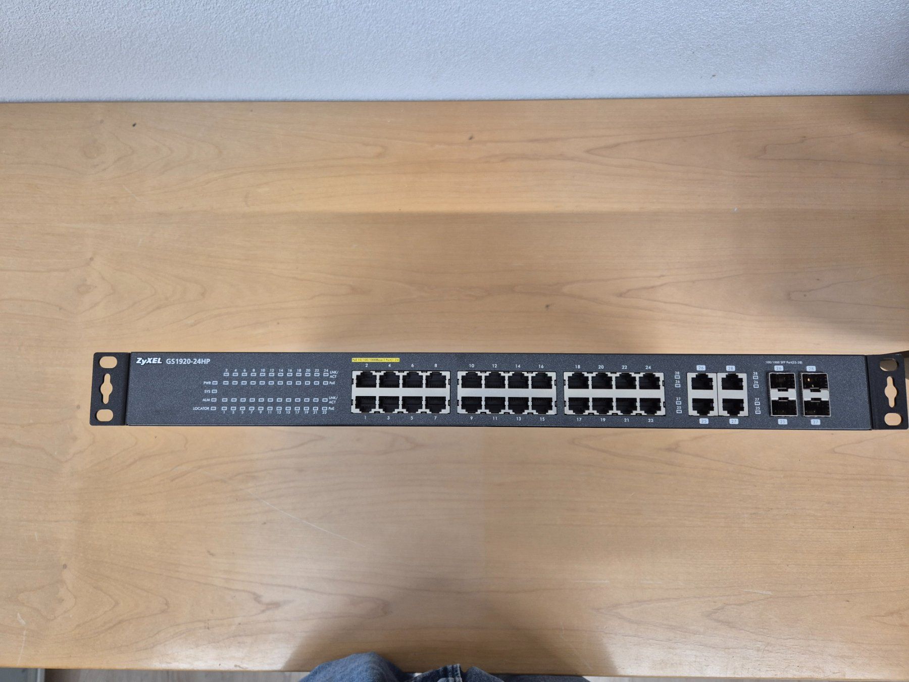 Hub & Switch: Zyxel  GS1920-24HP Gigabit Ethernet Switch – Usato da Elgg venduto da computerbrocki 3