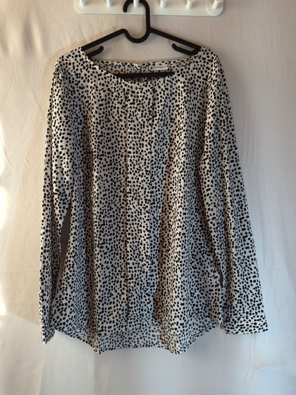 Blusen: Getippte Bluese von Jaqueline de Yong Gr. 38 – Gebraucht aus Grosswangen von second_hand_dress