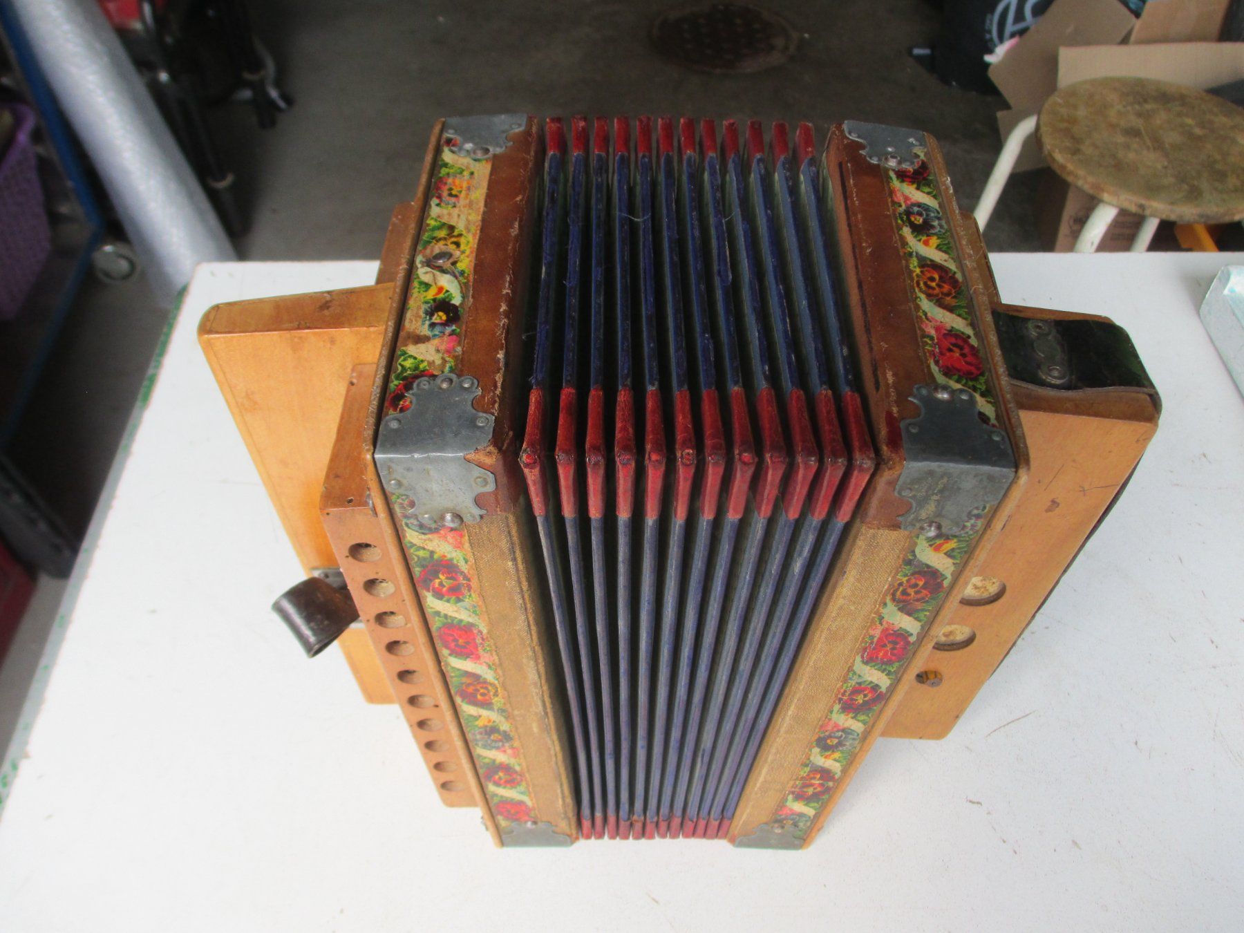 Strumenti musicali: Akkordeon antik – Usato da Weier im Emmental venduto da waefler03 2