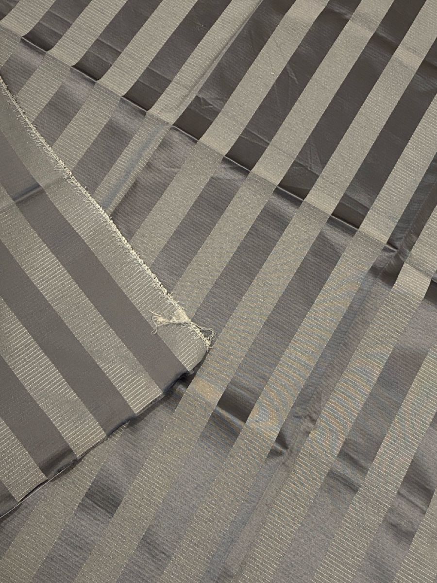 Tessuti: Stoff blau - Glanz gestreift, 144cm x 133cm – Nuovo (secondo la descrizione) da Flawil venduto da sonnengeist 4