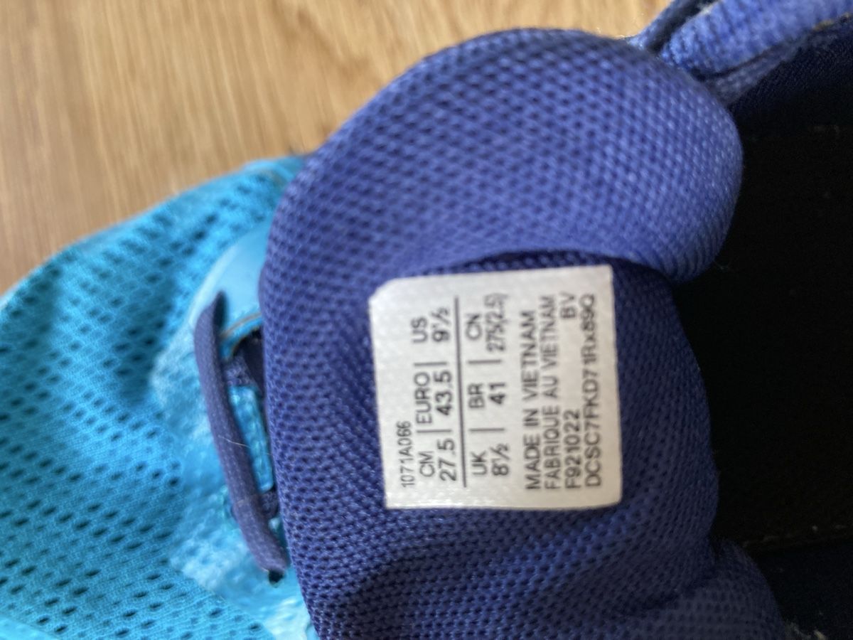 Asics Scarpe da uomo: Asics Hallenschuh,Grösse 43.5 – Usato da Bonstetten venduto da Simi751975 3