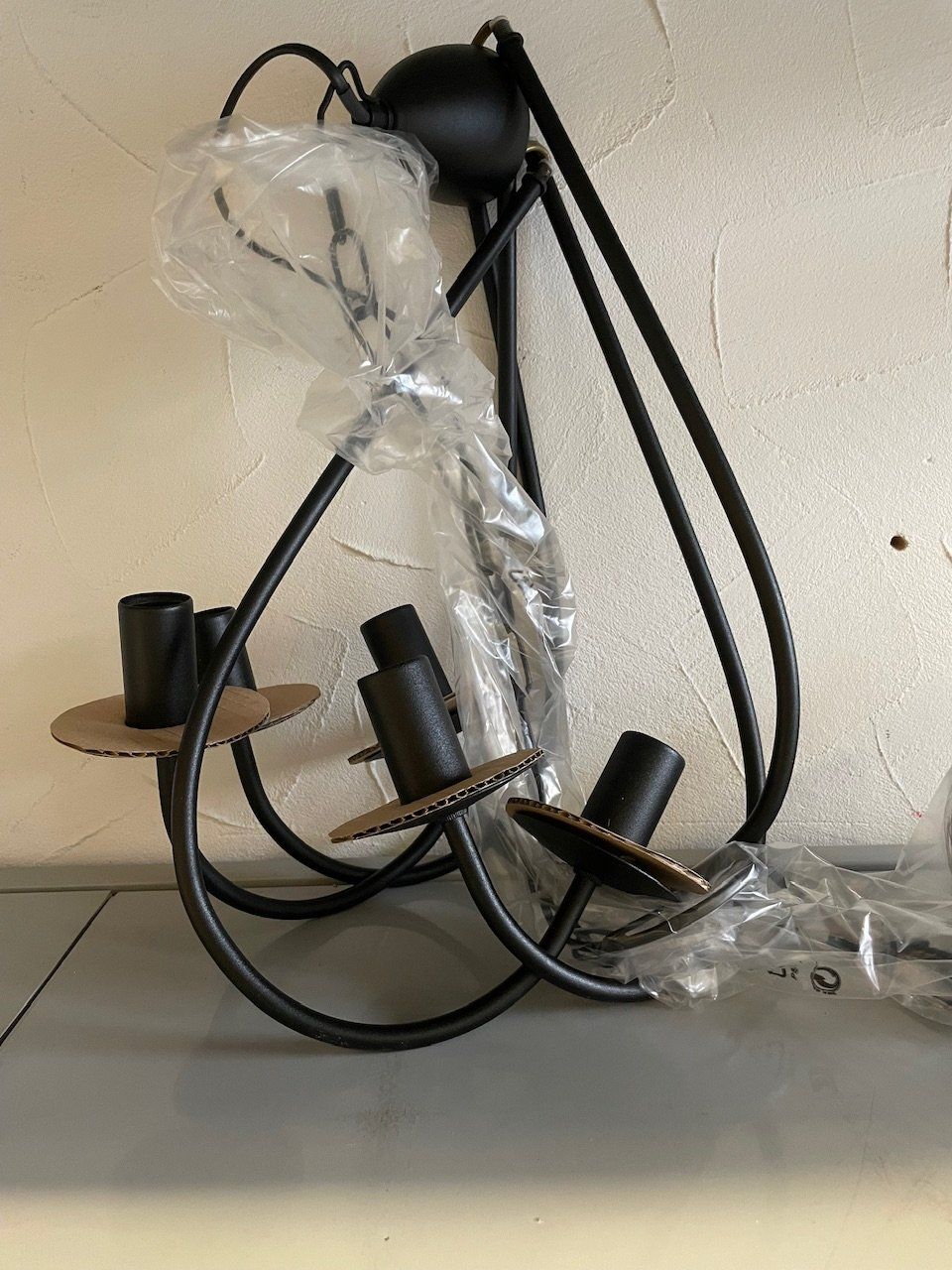Ikea Lampen: Kronleuchter MOLNIG Ikea schwarz – Neu und originalverpackt aus Schaffhausen von  5
